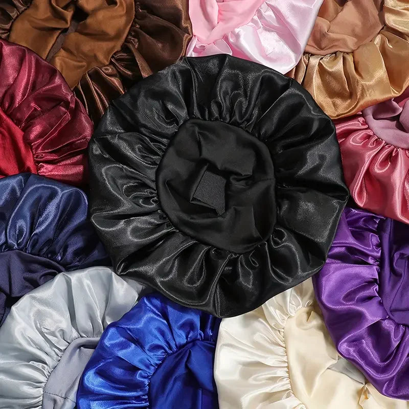 Satin Wide-Brim Shower Bonnet
قبعة استحمام ساتان واسعة