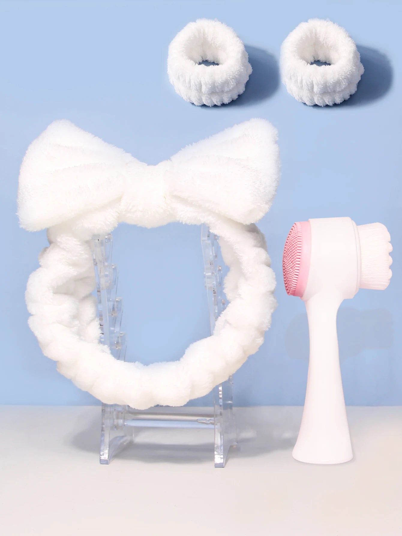 4pcs set for a Silicone Facial Cleansing Brush بندانات لليد والشعر وفرشاة سيليكون لتنظيف الوجه